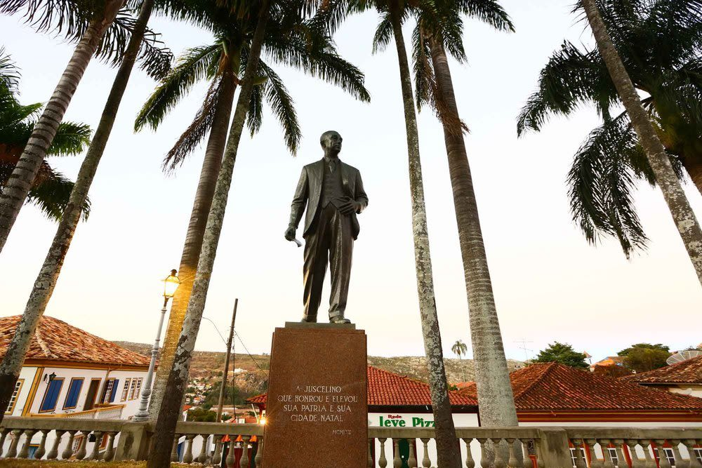PRAÇA JK